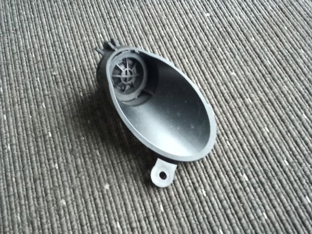 bontott OPEL ASTRA J Bal Műszerfal Hangszóró