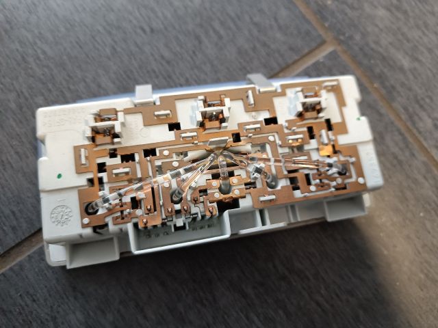 bontott OPEL ASTRA J Beltér Világítás Első