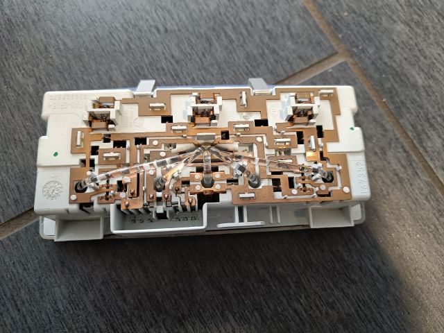 bontott OPEL ASTRA J Beltér Világítás Első