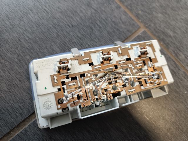 bontott OPEL ASTRA J Beltér Világítás Első