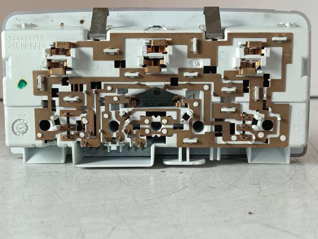 bontott OPEL ASTRA J Beltér Világítás Hátsó