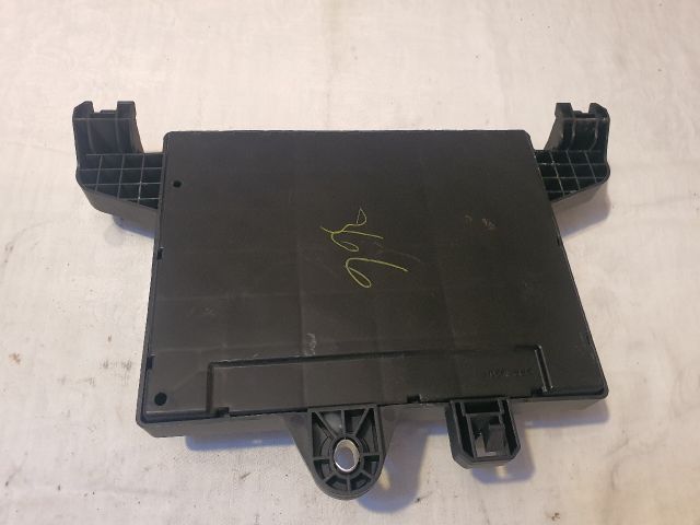 bontott OPEL ASTRA J Biztosítéktábla Csomagtér