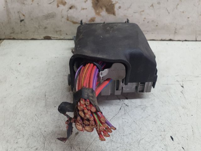 bontott OPEL ASTRA J Biztosítéktábla Utastér