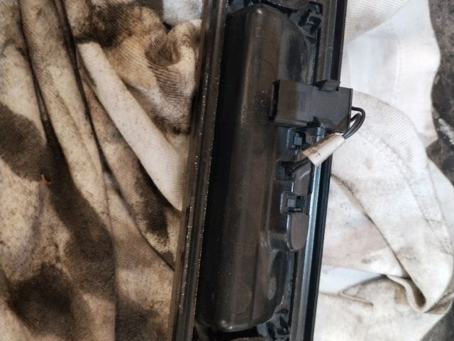 bontott OPEL ASTRA J Csomagtér Nyitó Kar / Gomb