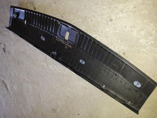 bontott OPEL ASTRA J Csomagtérajtó Burkolat Alsó