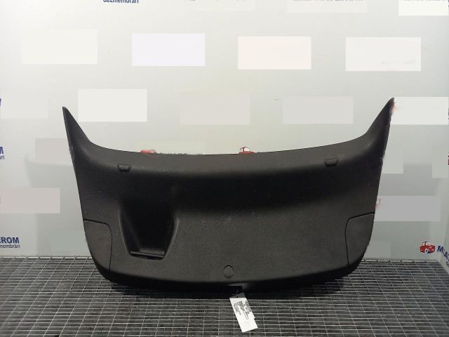 bontott OPEL ASTRA J Csomagtérajtó Díszléc