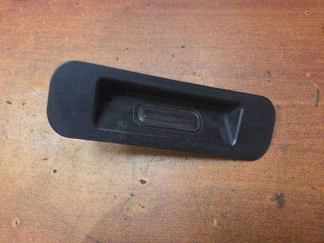 bontott OPEL ASTRA J Csomagtérajtó Kapcsoló