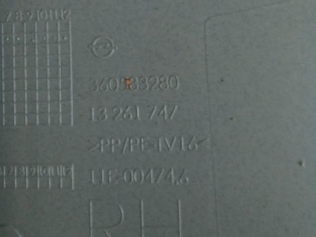 bontott OPEL ASTRA J Csomagtérajtó Kárpit