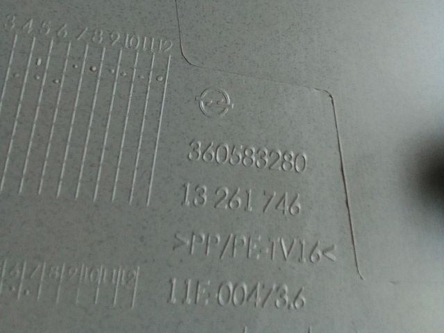 bontott OPEL ASTRA J Csomagtérajtó Kárpit