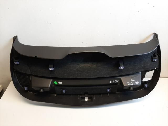 bontott OPEL ASTRA J Csomagtérajtó Kárpit