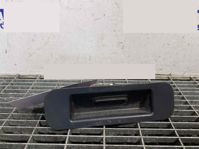 bontott OPEL ASTRA J Csomagtérajtó Kilincs