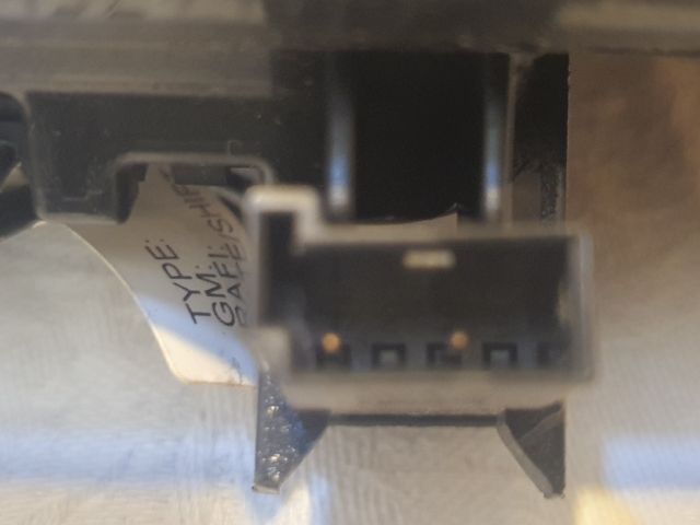 bontott OPEL ASTRA J Csomagtérajtó Kilincs