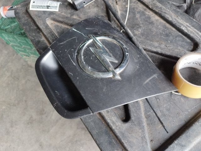 bontott OPEL ASTRA J Csomagtérajtó Kilincs