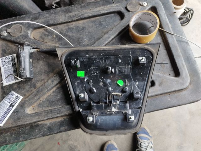 bontott OPEL ASTRA J Csomagtérajtó Kilincs