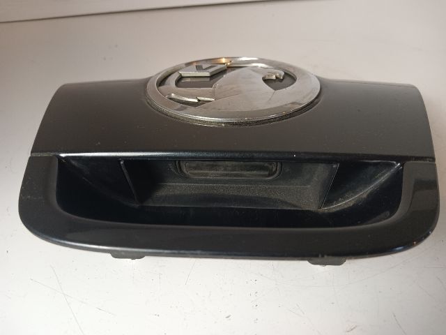 bontott OPEL ASTRA J Csomagtérajtó Kilincs