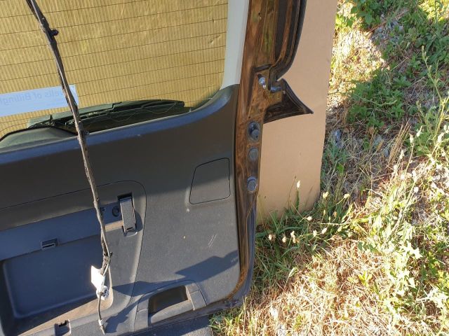 bontott OPEL ASTRA J Csomagtérajtó (Részeivel)