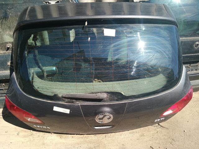 bontott OPEL ASTRA J Csomagtérajtó (Részeivel)