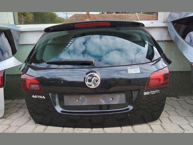 bontott OPEL ASTRA J Csomagtérajtó (Részeivel)
