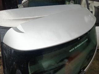 bontott OPEL ASTRA J Csomagtérajtó (Részeivel)