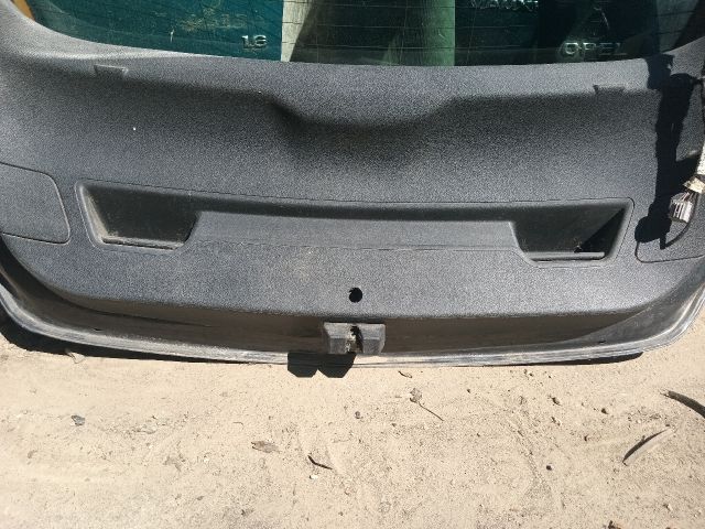 bontott OPEL ASTRA J Csomagtérajtó (Részeivel)