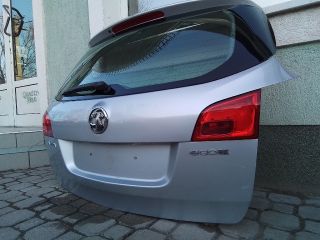 bontott OPEL ASTRA J Csomagtérajtó (Részeivel)