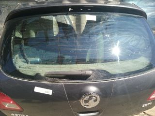 bontott OPEL ASTRA J Csomagtérajtó (Részeivel)