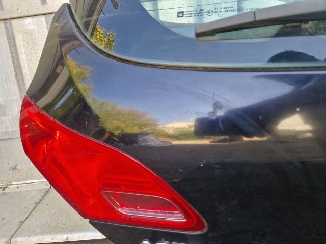 bontott OPEL ASTRA J Csomagtérajtó (Részeivel)