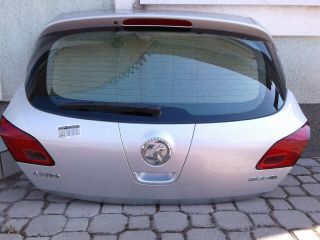 bontott OPEL ASTRA J Csomagtérajtó (Részeivel)