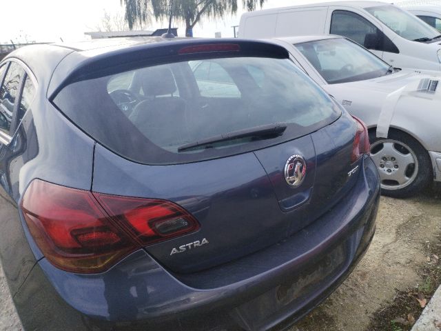 bontott OPEL ASTRA J Csomagtérajtó (Üres lemez)