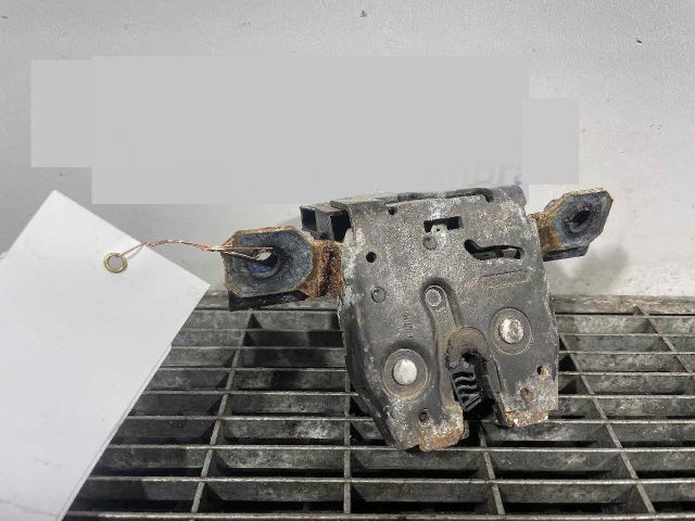 bontott OPEL ASTRA J Csomagtérajtó Ütköző