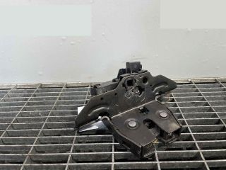 bontott OPEL ASTRA J Csomagtérajtó Ütköző