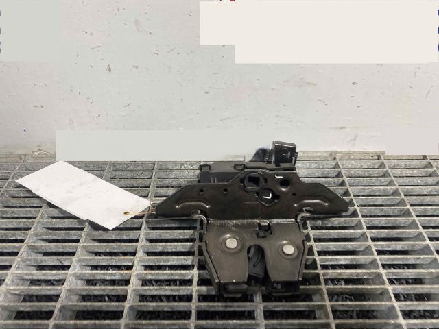 bontott OPEL ASTRA J Csomagtérajtó Ütköző