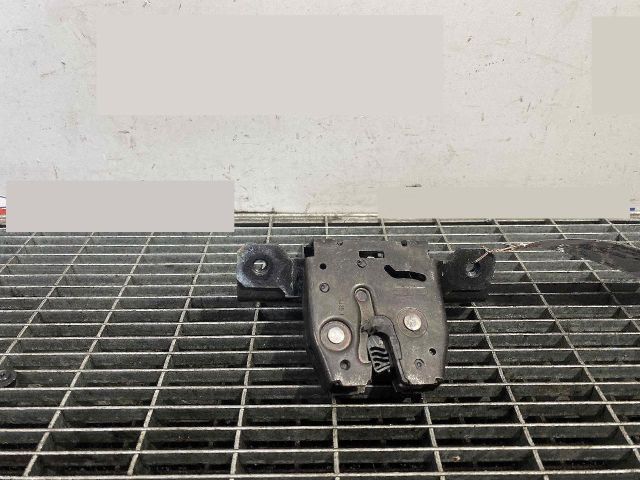 bontott OPEL ASTRA J Csomagtérajtó Ütköző