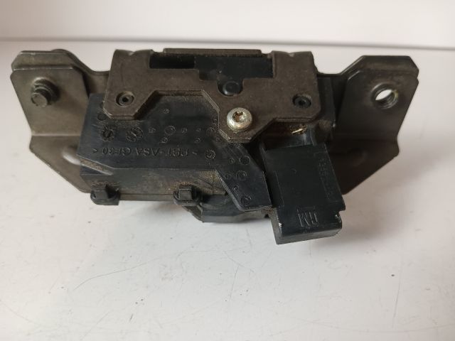 bontott OPEL ASTRA J Csomagtérajtó Zárszerkezet