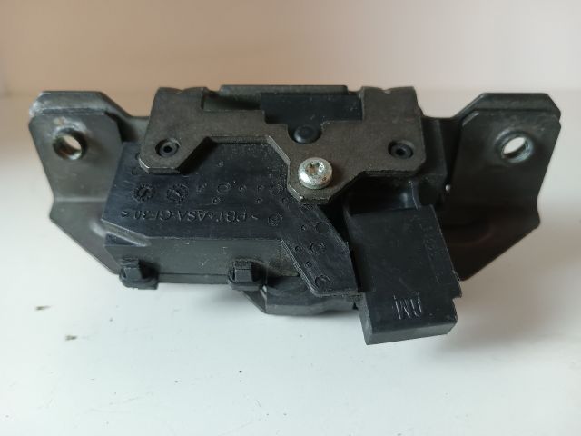 bontott OPEL ASTRA J Csomagtérajtó Zárszerkezet