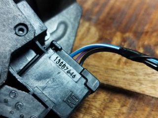 bontott OPEL ASTRA J Csomagtérajtó Zárszerkezet