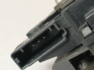 bontott OPEL ASTRA J Csomagtérajtó Zárszerkezet