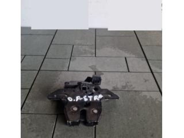 bontott OPEL ASTRA J Csomagtérajtó Zárszerkezet