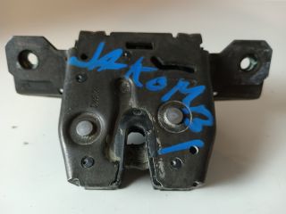 bontott OPEL ASTRA J Csomagtérajtó Zárszerkezet