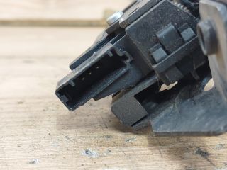 bontott OPEL ASTRA J Csomagtérajtó Zárszerkezet