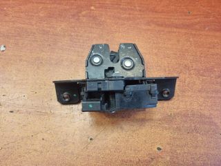 bontott OPEL ASTRA J Csomagtérajtó Zárszerkezet