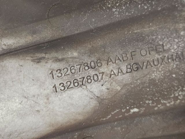 bontott OPEL ASTRA J Dísztárcsa Pár