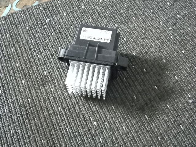 bontott OPEL ASTRA J Előtét Ellenállás Fűtőmotor