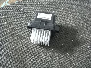 bontott OPEL ASTRA J Előtét Ellenállás Fűtőmotor