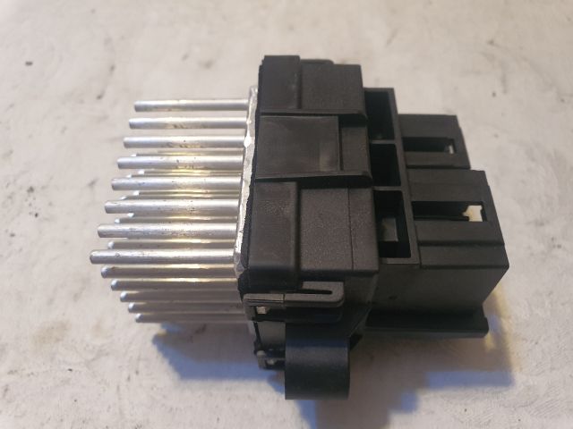 bontott OPEL ASTRA J Előtét Ellenállás Fűtőmotor