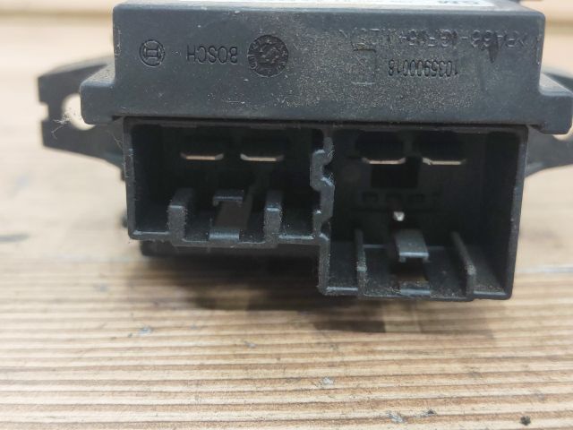 bontott OPEL ASTRA J Előtét Ellenállás Fűtőmotor