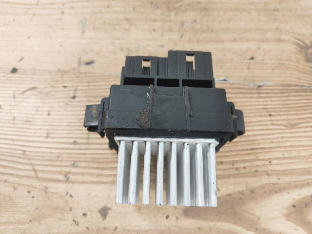 bontott OPEL ASTRA J Előtét Ellenállás Fűtőmotor