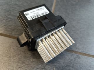 bontott OPEL ASTRA J Előtét Ellenállás Fűtőmotor