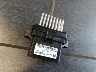 bontott OPEL ASTRA J Előtét Ellenállás Fűtőmotor