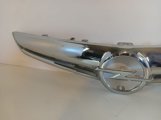 bontott OPEL ASTRA J Első Embléma